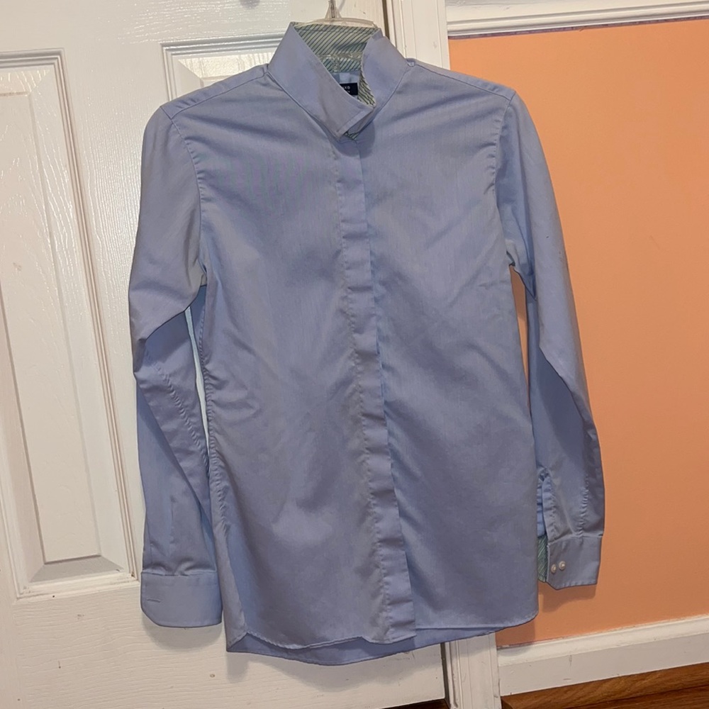 Light blue beacon hill show shirt